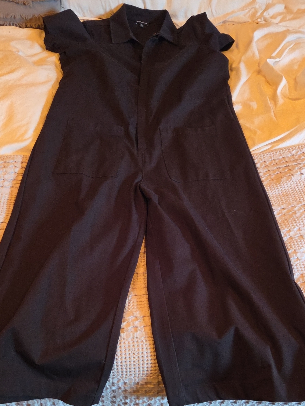 Universal Standard Black Short-Sleeve Wide-Leg Jumpsuit Size Small